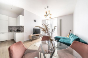 New Comfortable 2 Bedroom Cottage w/Big Terrace, Jūrmala
